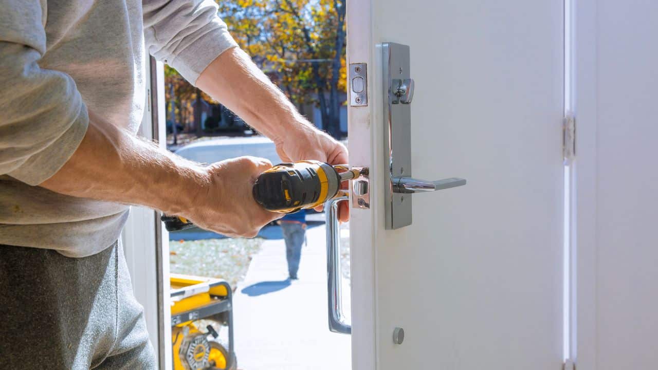 Door Frame Repair Services In Singapore Pro Handyman