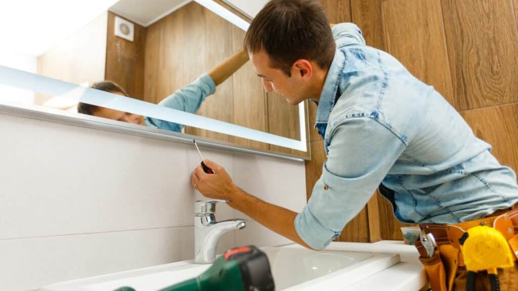 Wall-Mirror-Installation