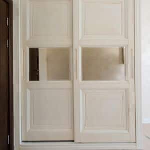 Laminate-Sliding-Door